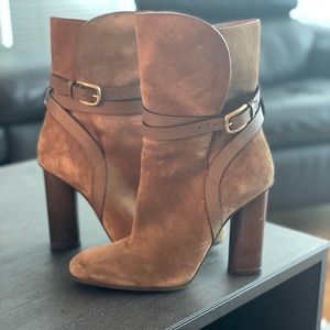 Gucci suede boots